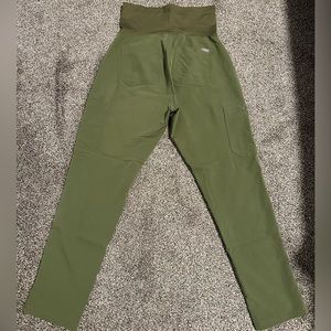 FIGS maternity scrub set. Dark olive. Size small.